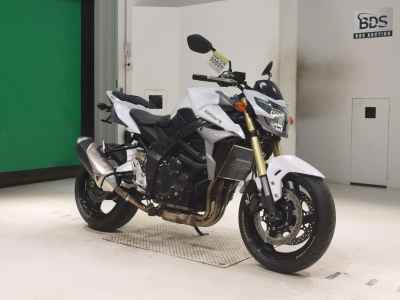 Suzuki GSR750 2015