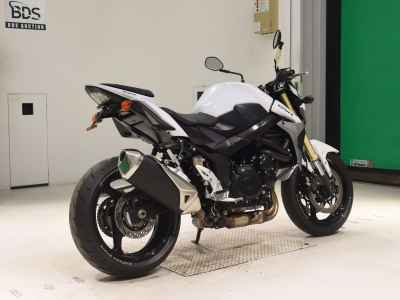 Suzuki GSR750 2015