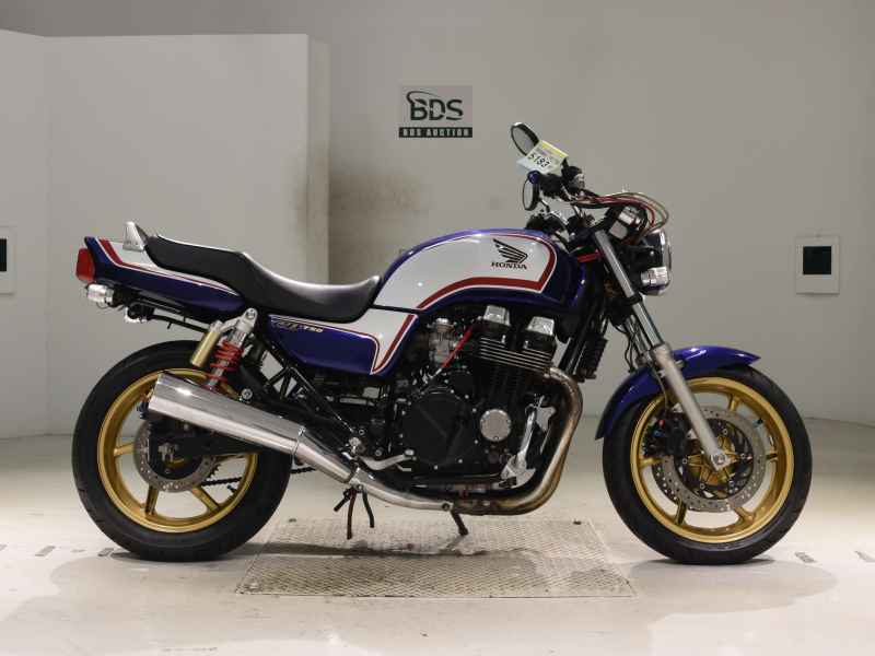 Honda CB750 2009