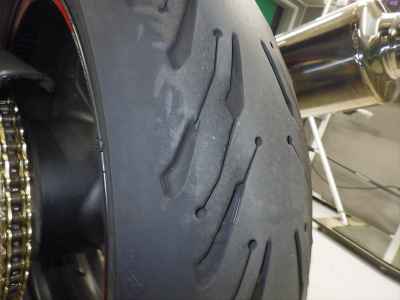 Honda CB400 Super Boldor 2011