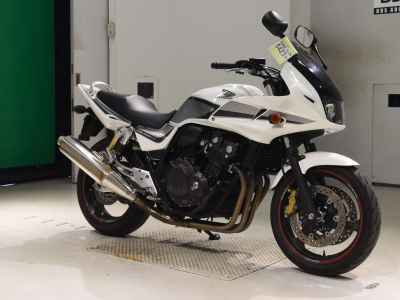 Honda CB400 Super Boldor 2011