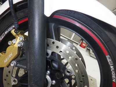 Honda CB400 Super Boldor 2011