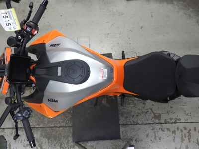 KTM 1290 Super Duke R 2023