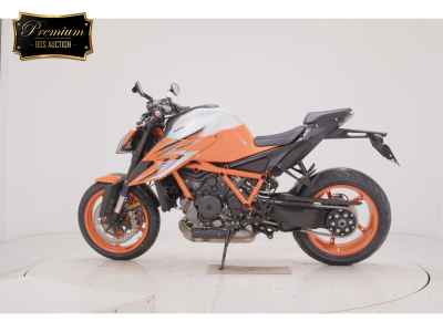 KTM 1290 Super Duke R 2023