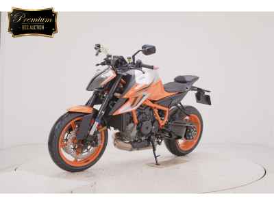 KTM 1290 Super Duke R 2023