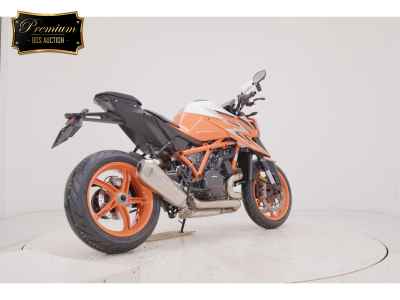 KTM 1290 Super Duke R 2023