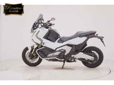 Honda X-Adv 750 2025