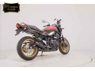 Kawasaki Z900RS 2022