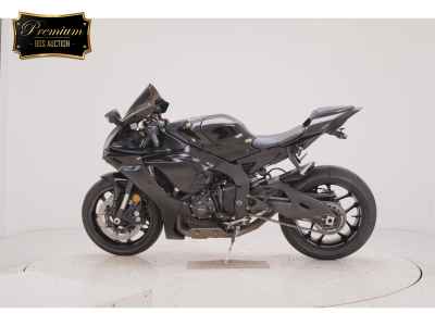 Yamaha YZF-R1