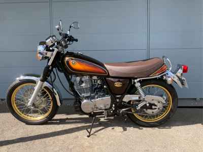 Yamaha SR400 2019