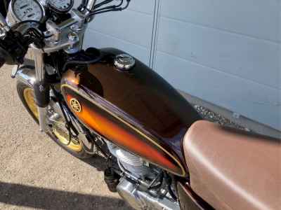 Yamaha SR400 2019