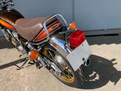 Yamaha SR400 2019