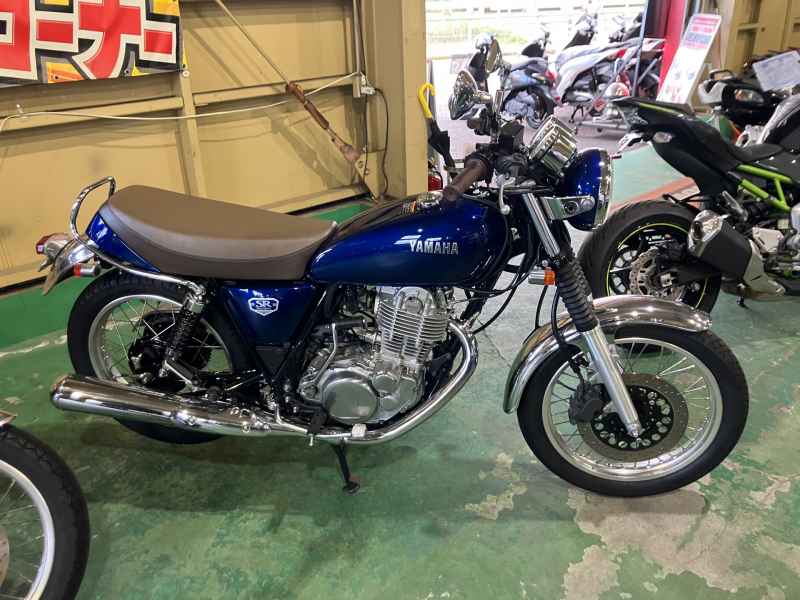 Yamaha SR400 2021