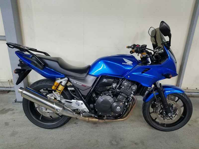 Honda CB400 Super Boldor 2018
