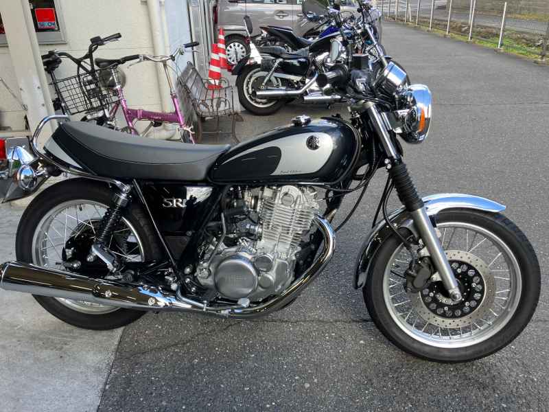 Yamaha SR400 2021