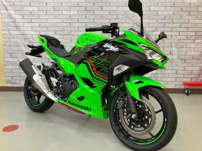 Kawasaki Ninja 400 KRT Edition 2024