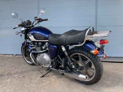 Triumph Bonneville SE 2012