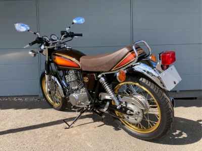Yamaha SR400 2019