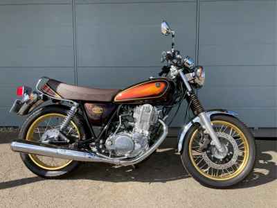 Yamaha SR400 2019