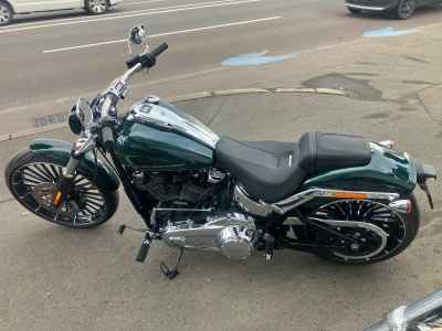 Harley-Davidson Breakout FXBR1750 2024