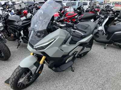 Honda X-Adv 750 2025