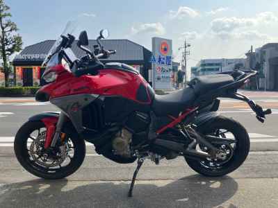 Ducati Multistrada V4 2025