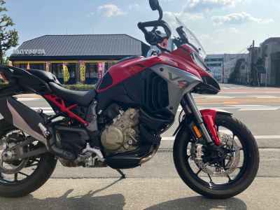 Ducati Multistrada V4 2025