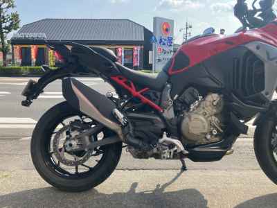 Ducati Multistrada V4 2025