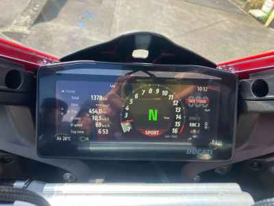 Ducati Panigale V4S 2025