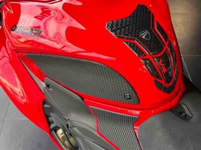 Ducati Panigale V4S 2025
