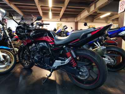 Honda CB400SFV 2016