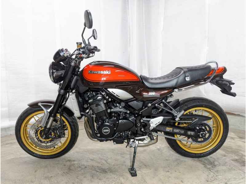 Kawasaki Z900RS 2022