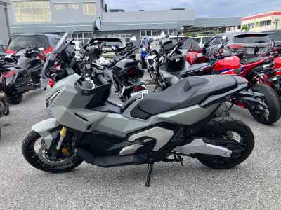 Honda X-Adv 750 2025