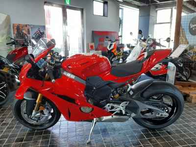 Ducati Panigale V4S 2025