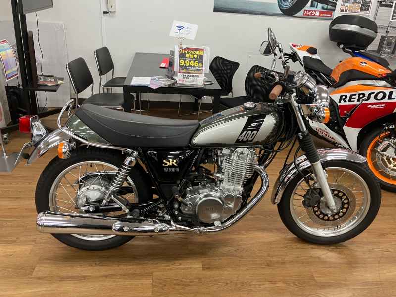 Yamaha SR400 2018