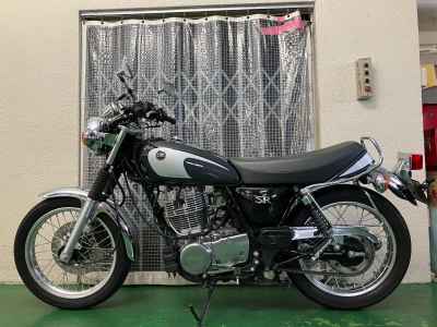 Yamaha SR400 2021