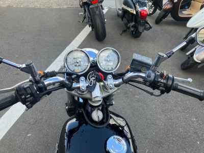 Yamaha SR400 2011