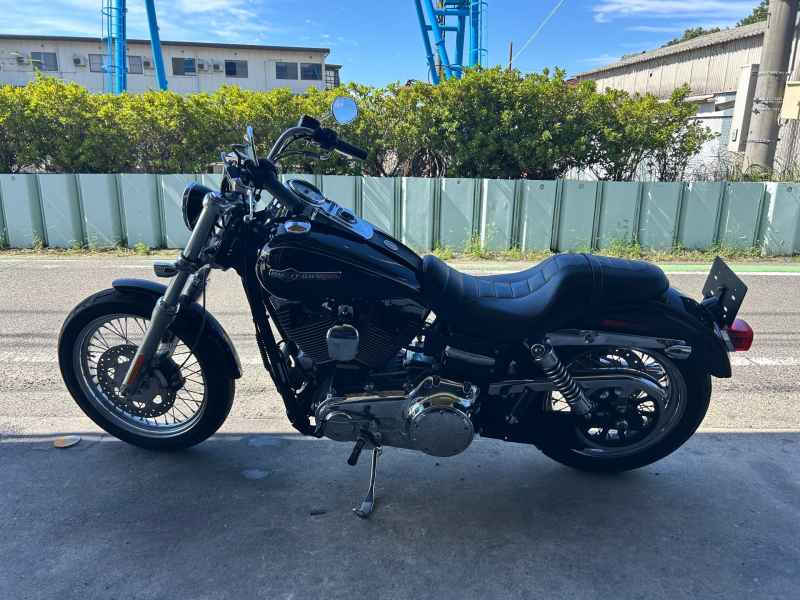 Harley-Davidson Super Glide FXDC1580 2011