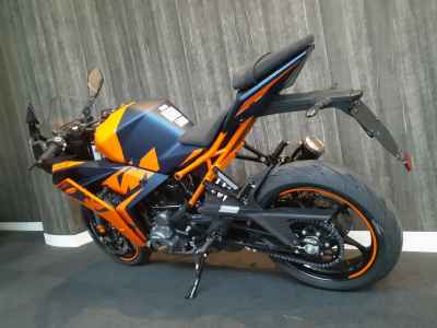 KTM RC 390 2022