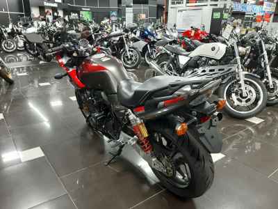 Honda CB400 Super Boldor 2018