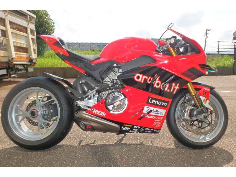 Ducati Panigale V4S 2024