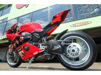 Ducati Panigale V4S 2024