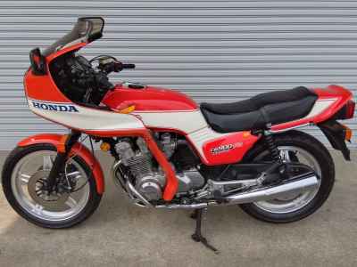 Honda CB900F 2021