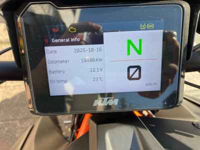 KTM 1290 Super Duke R 2021