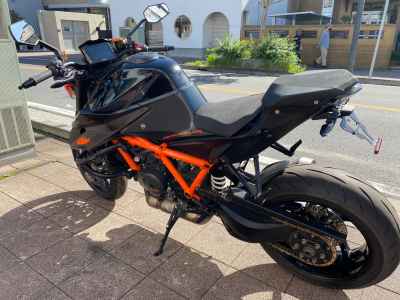 KTM 1290 Super Duke R 2021