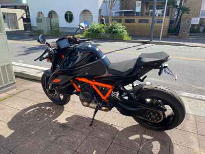 KTM 1290 Super Duke R 2021