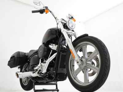 Harley-Davidson FXST 2023