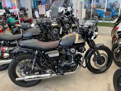 Kawasaki W800 2021