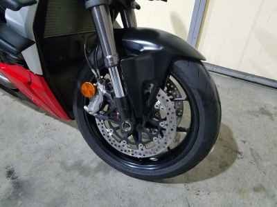 Ducati Streetfighter V2 2022