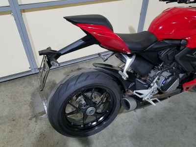 Ducati Streetfighter V2 2022